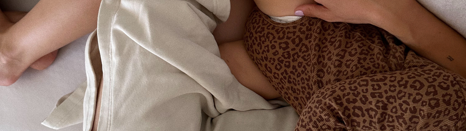 Onesies, rompertje met tekst en romper lange mouw van katoen