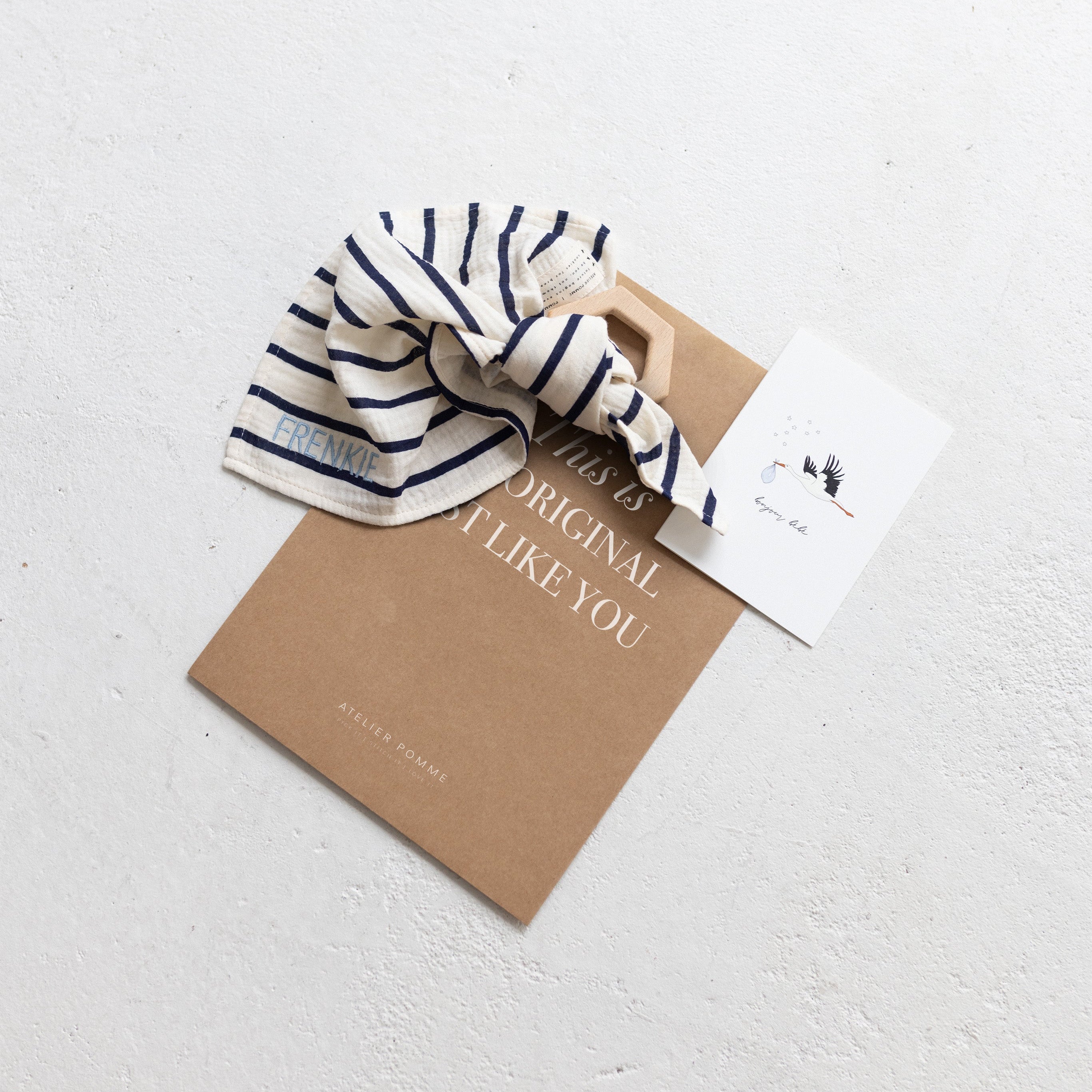 A LITTLE GIFT TO REMEMBER - GIFT SET