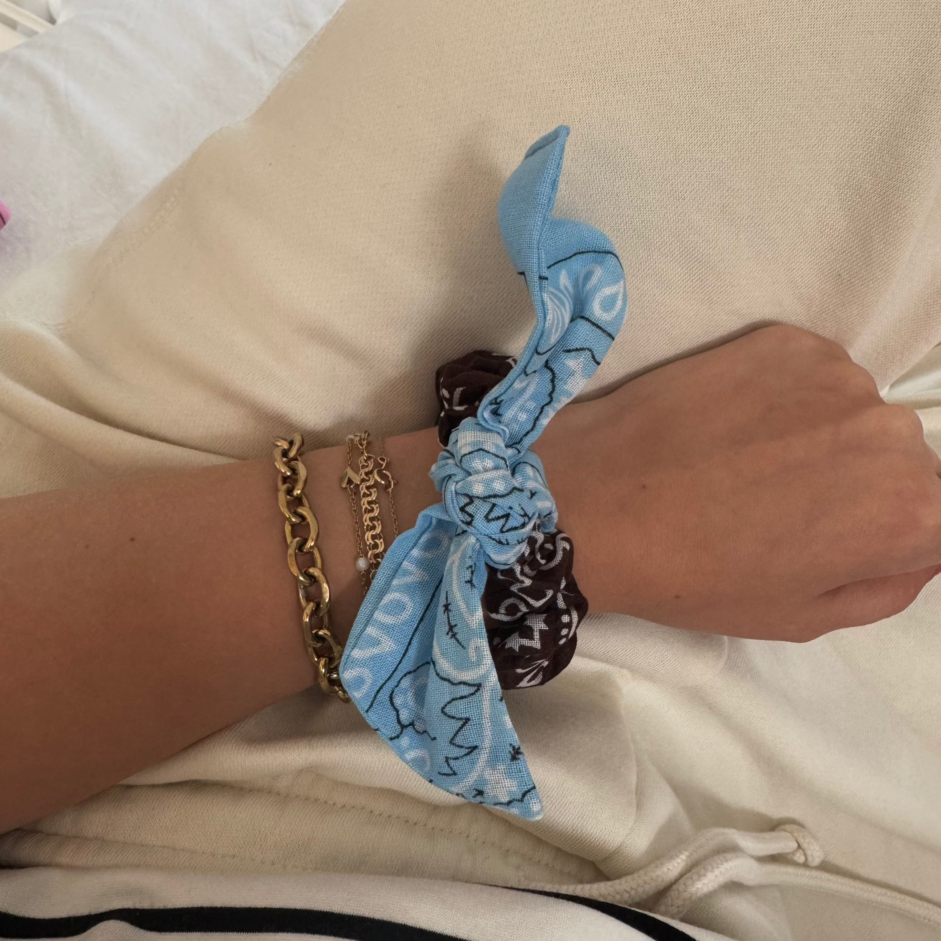 Een bandana scrunchie