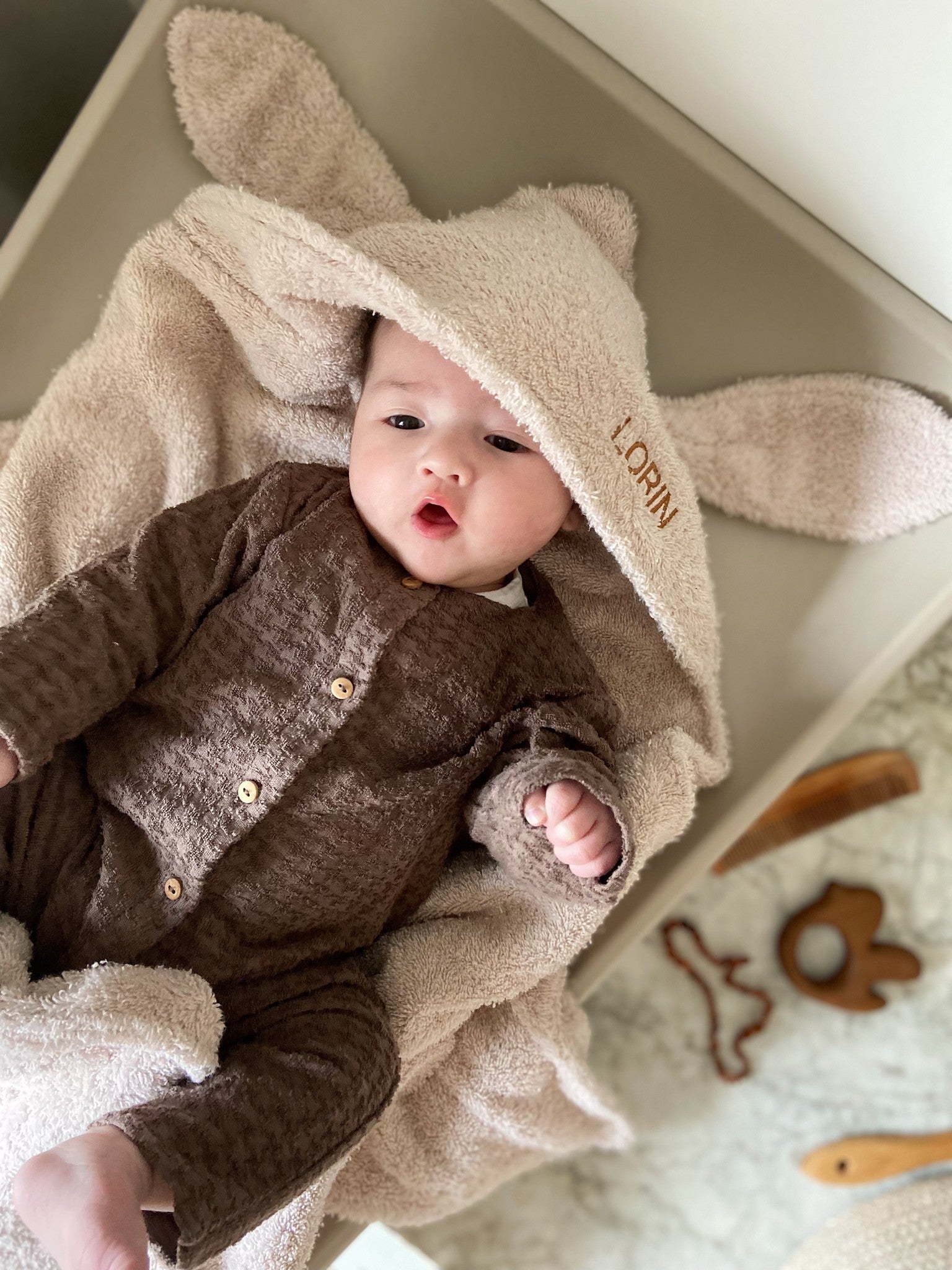 Bath cape