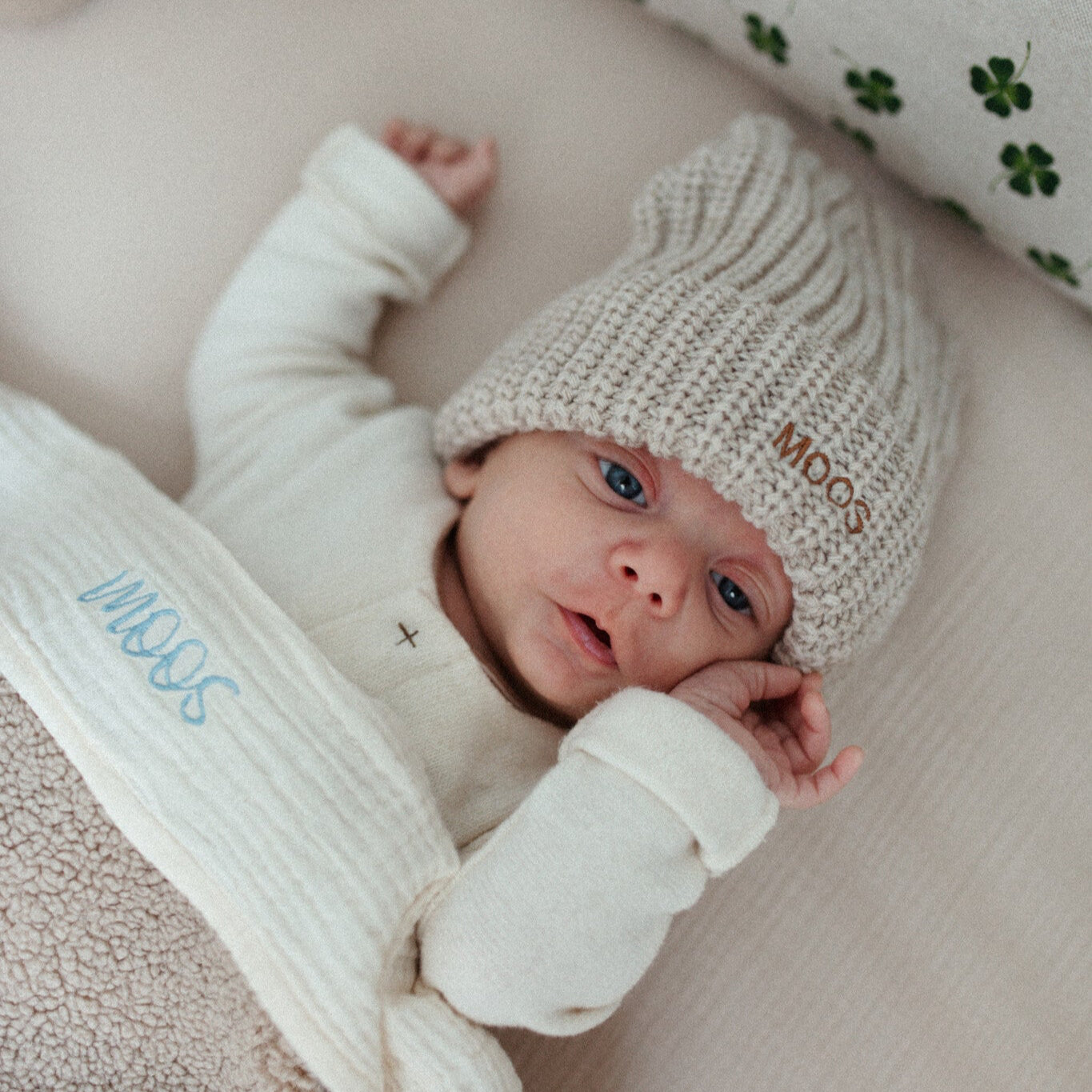 Flat sheet cot