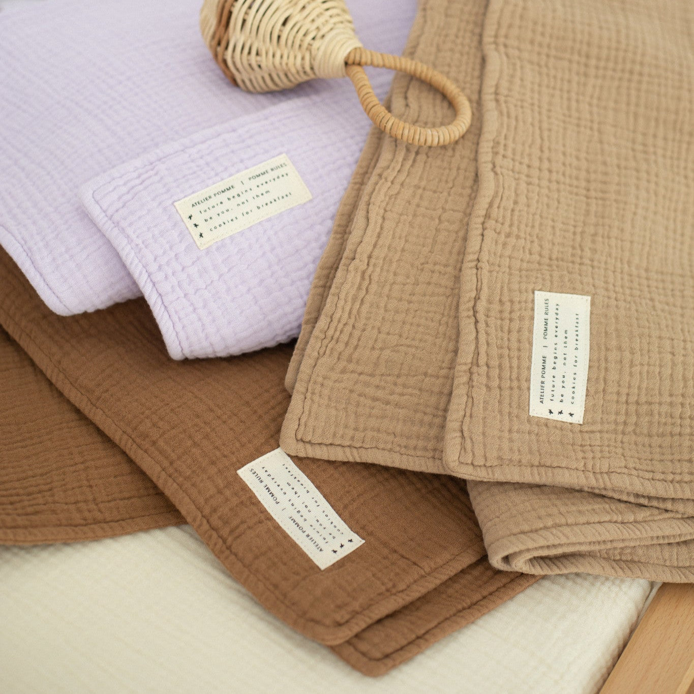 Bed set fine brown