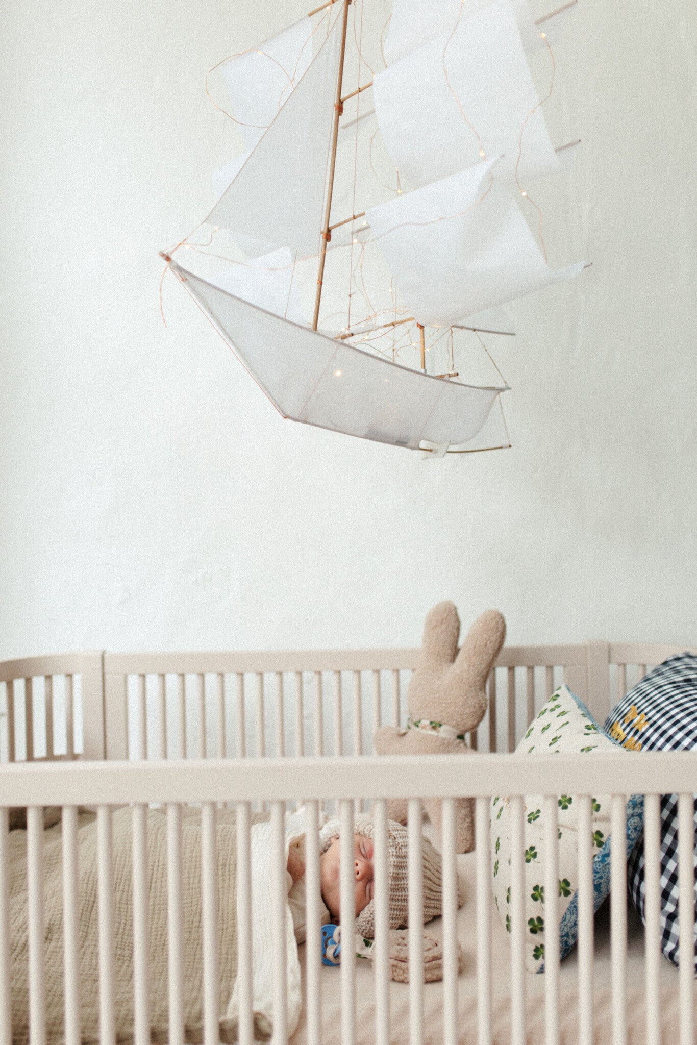 Sailing ship