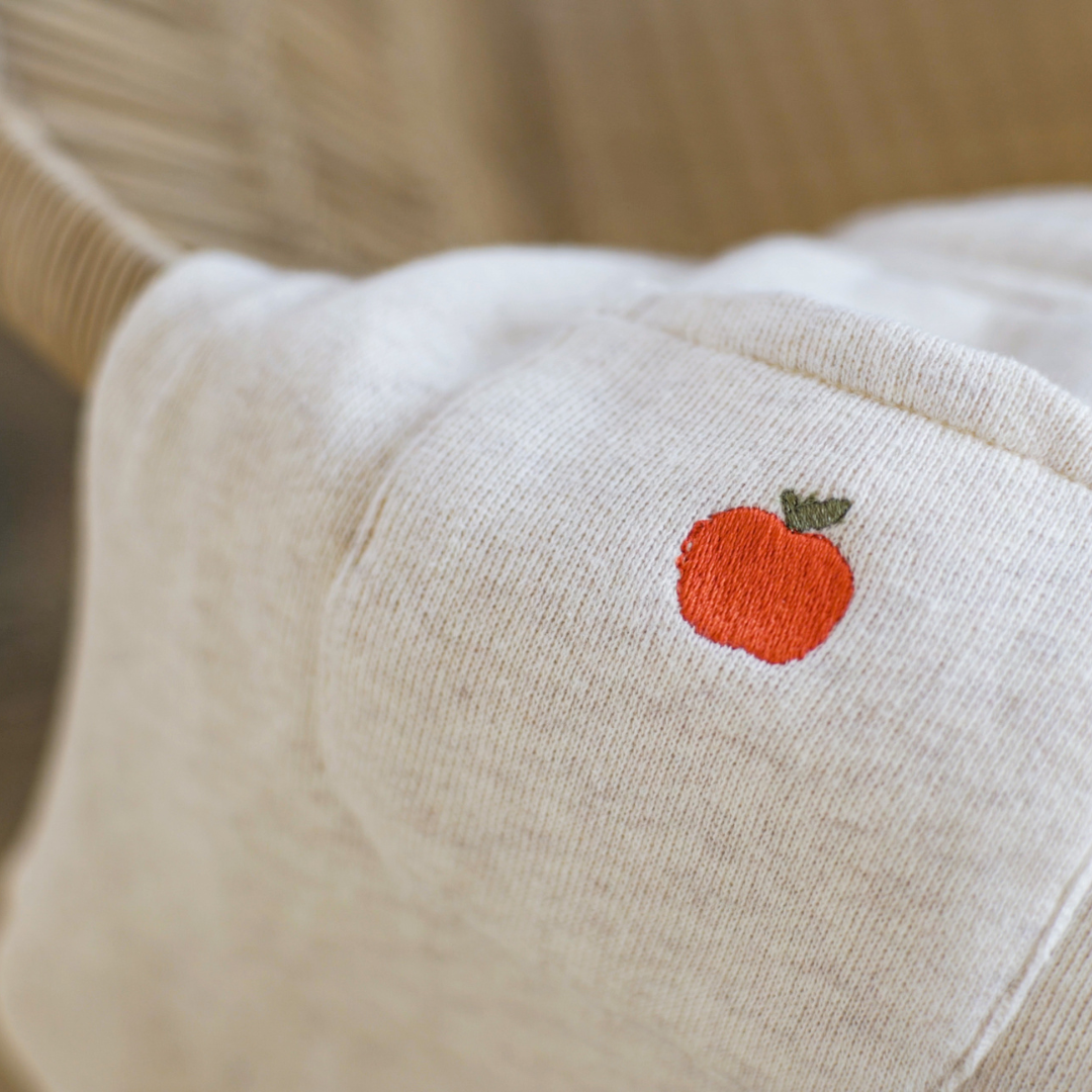 Een korte broek voor kinderen met een personalisatie erop