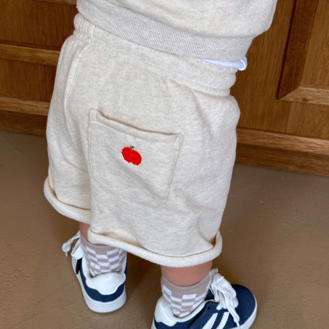 Een gepersonaliseerde korte broek voor kinderen