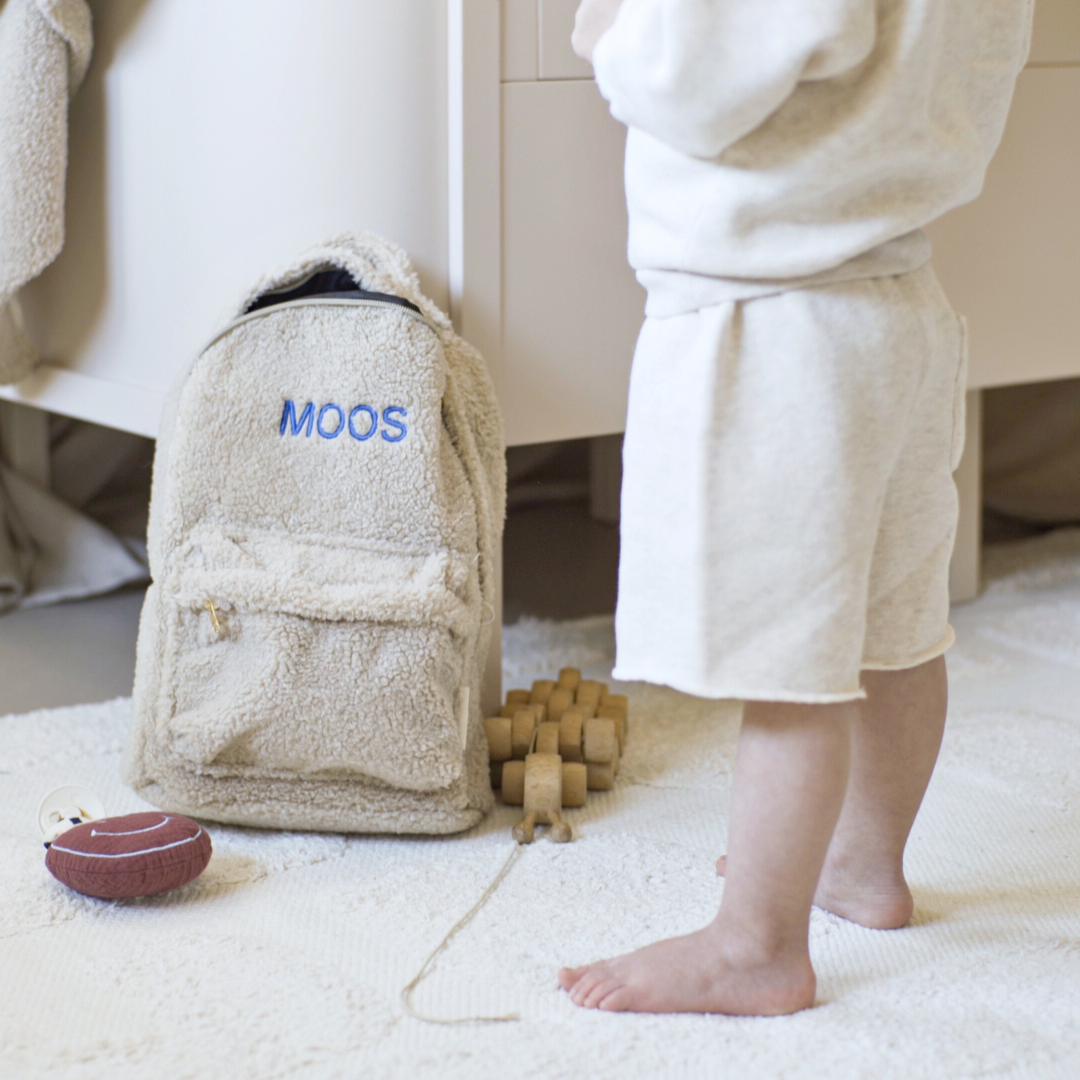 Een korte broek voor kinderen