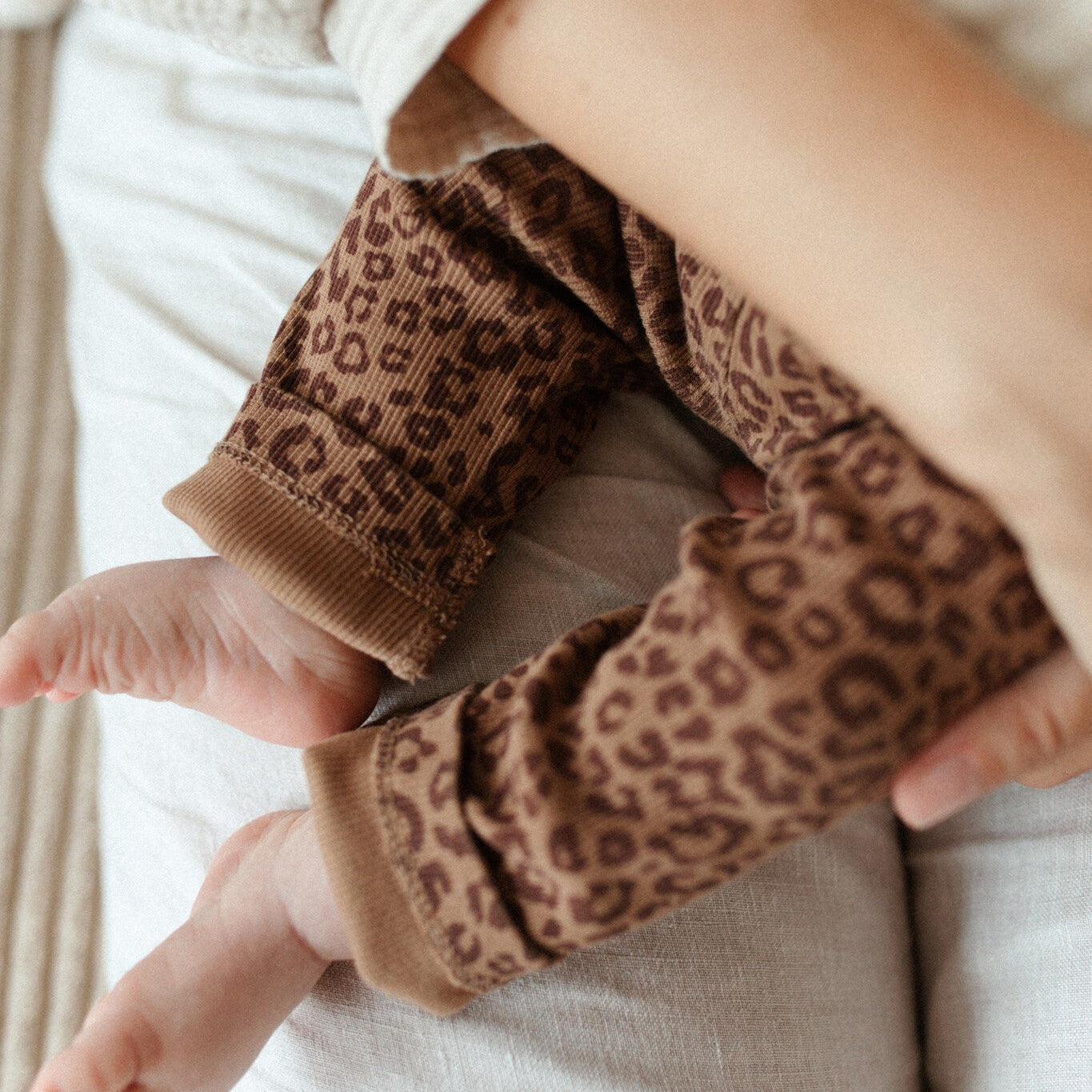 Klein broekje leopard