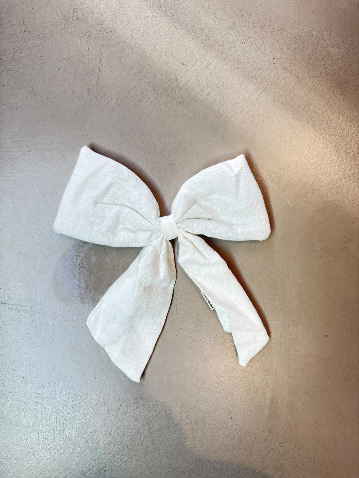 SAMPLE SALE | Bow White