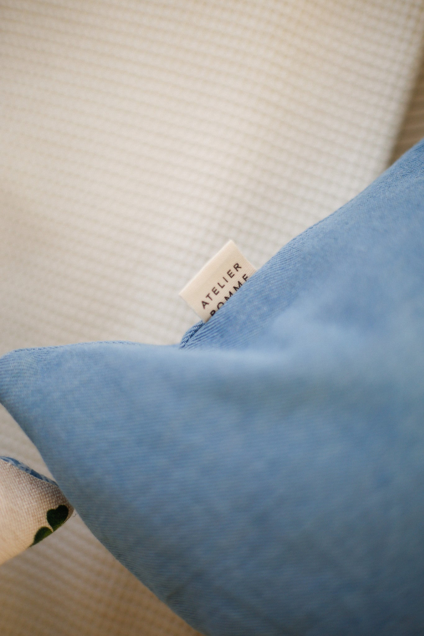 KUSSEN: DINKY DENIM