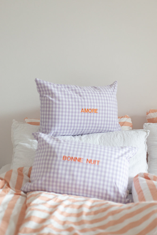 KUSSEN: CHECKED | LUCKY LILA
