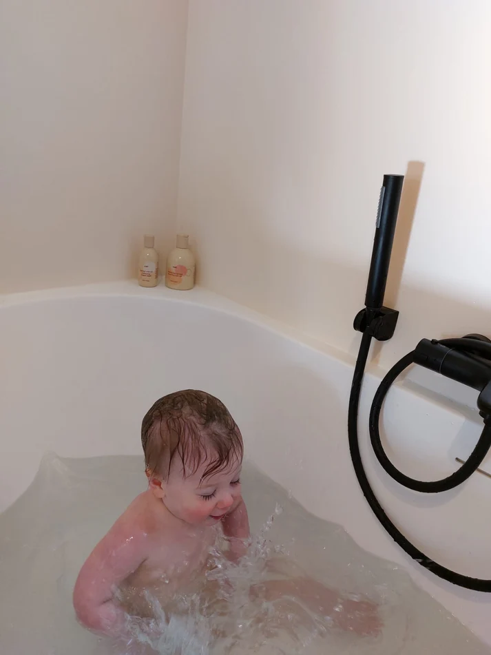 Soothing Bath Oil 240 ML Mother And Baby