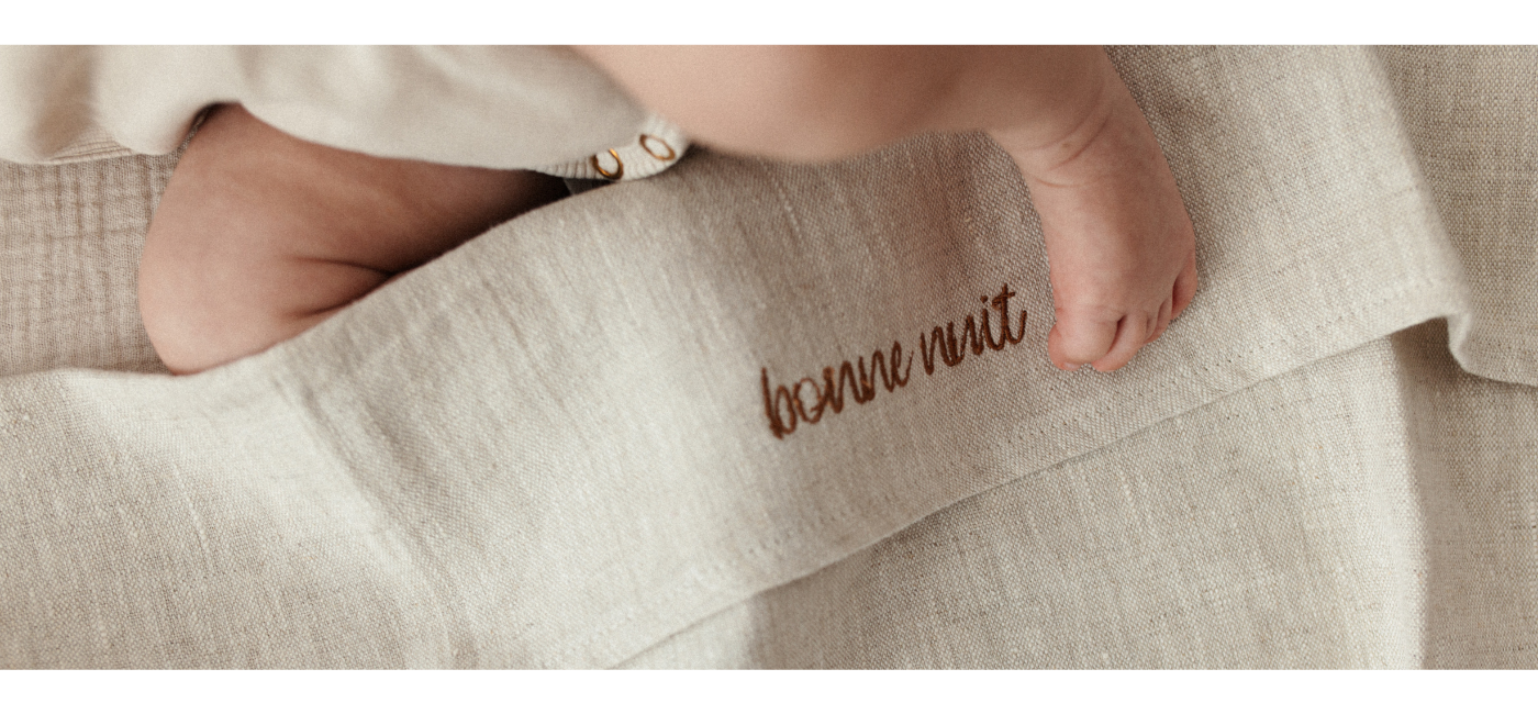 De mooiste baby spullen perfect als babyshower cadeau of kraamcadeau. Personaliseer prachtige speen doekjes, speenkoorden en swaddle doeken voor een bijzonder kraamcadeau 