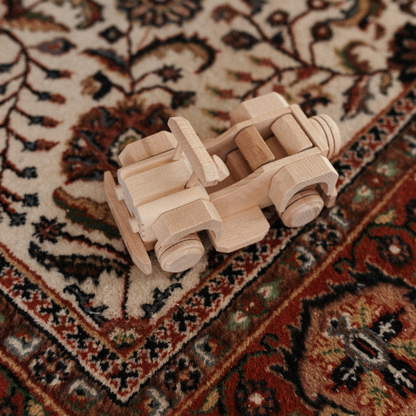 WOODEN JEEP