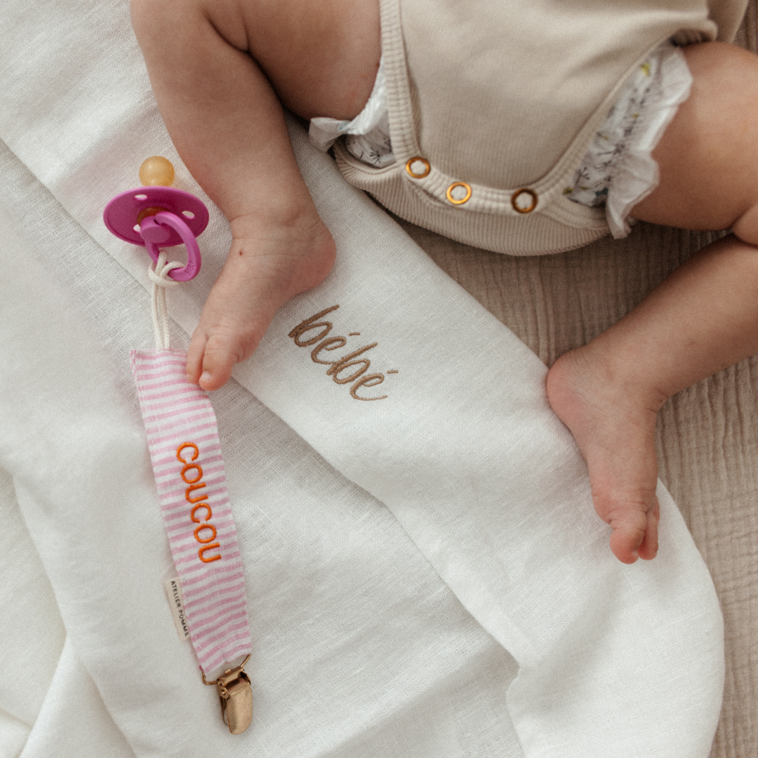 PACIFIER CORD - LOVELY LINEN PINKY PROMISE