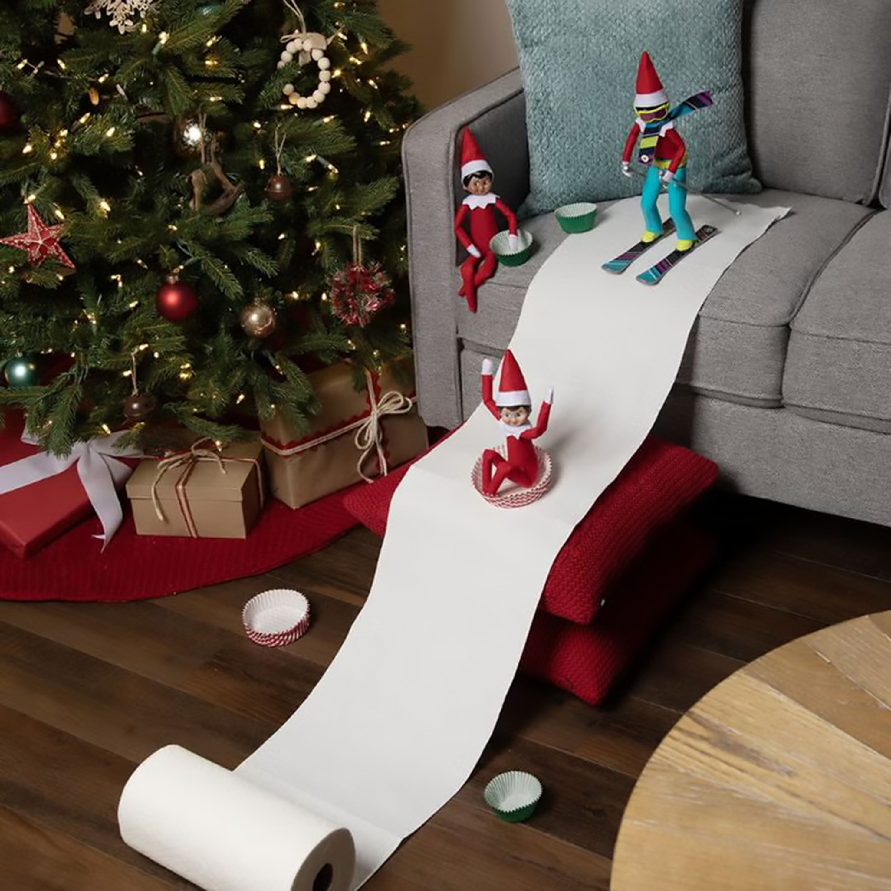 A FAMILY TRADITION | ELF ON TE SHELF