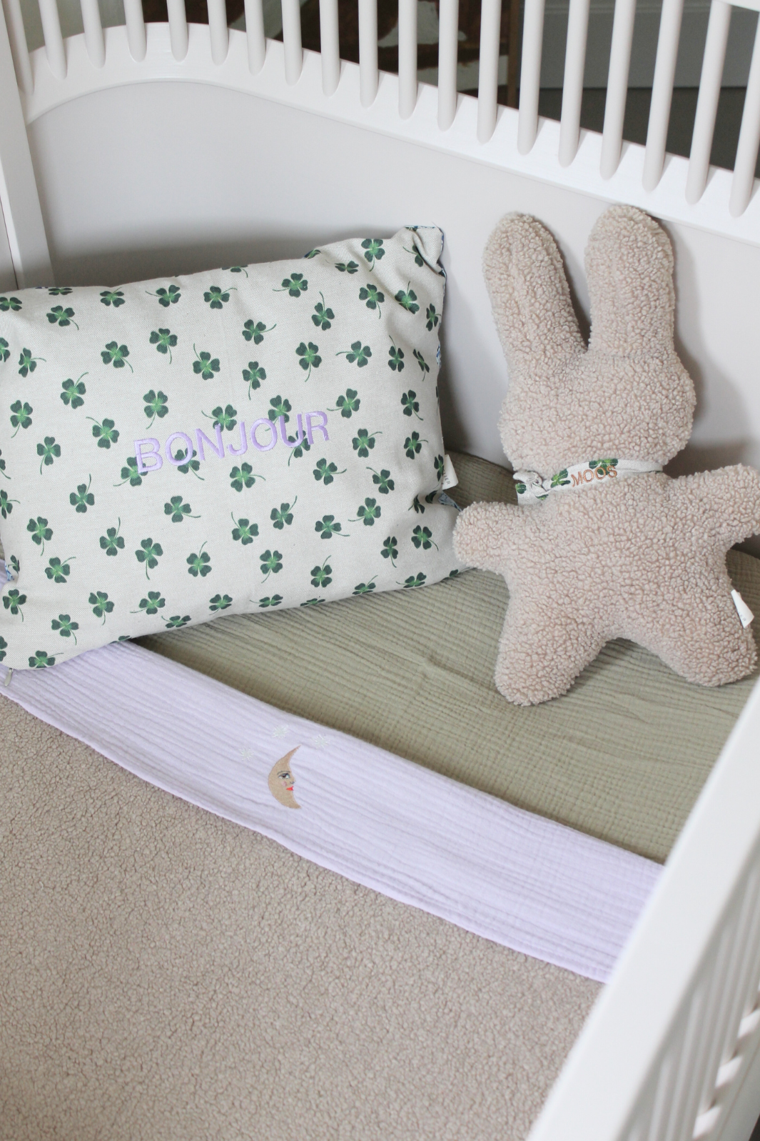 SLEEP TIGHT FITTED SHEET COT  - GOING GREEN