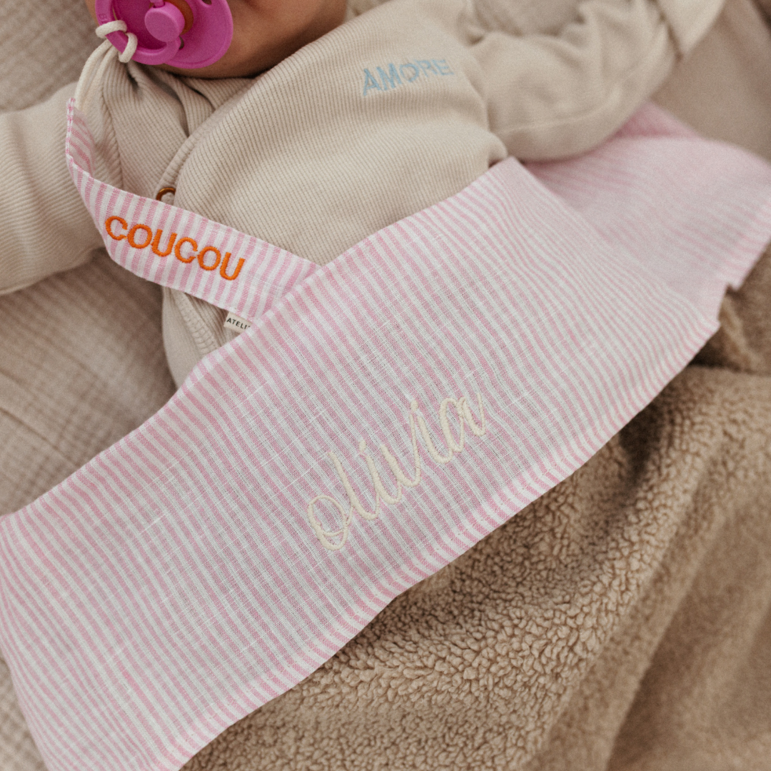 PACIFIER CORD - LOVELY LINEN PINKY PROMISE