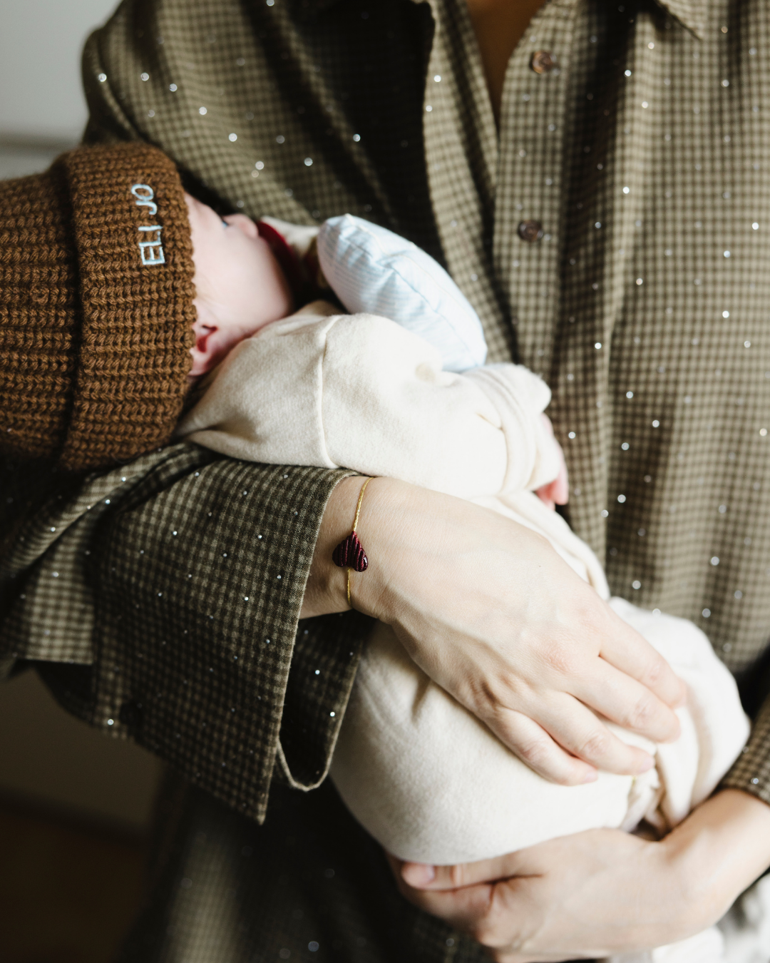 WILLIAM ARMBAND | PINKY PROMISE