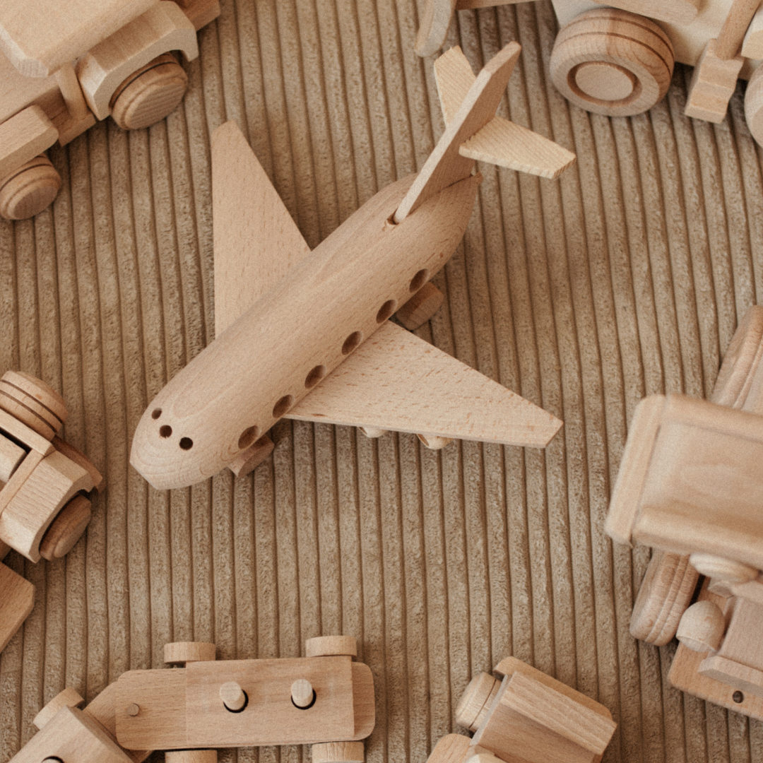 WOODEN TOY - GIANT TRACTOR WITH TRAILER AND WOODEN BLOCKS