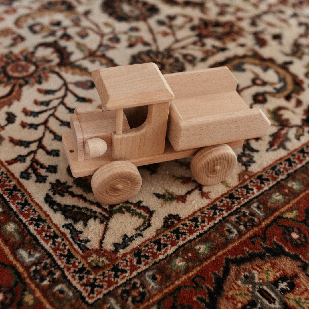 WOODEN TOY - GIANT DUMP TRUCK