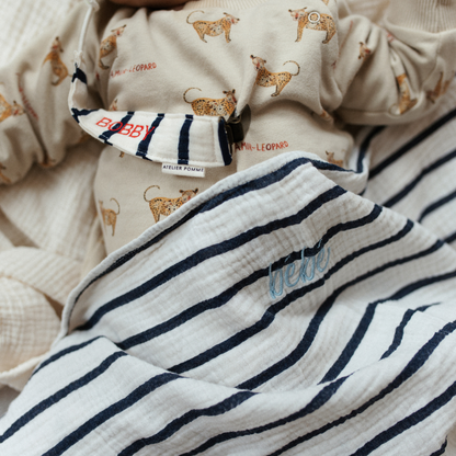 KEEP-IT-CLOSE - STICKY BIBS - THE BRETON STRIPE