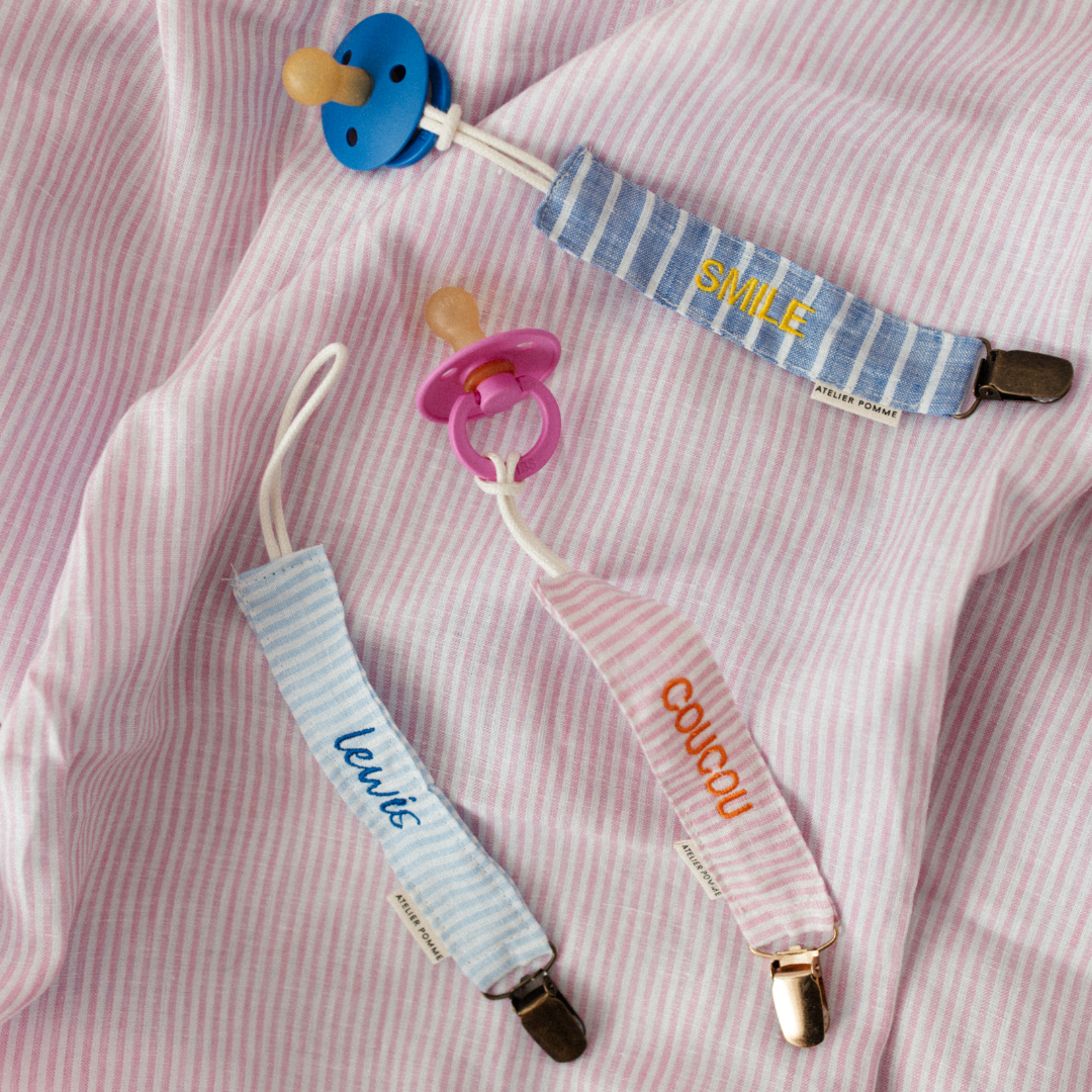 PACIFIER CORD - LOVELY LINEN PINKY PROMISE