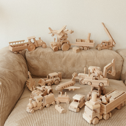 WOODEN TOY - CAR