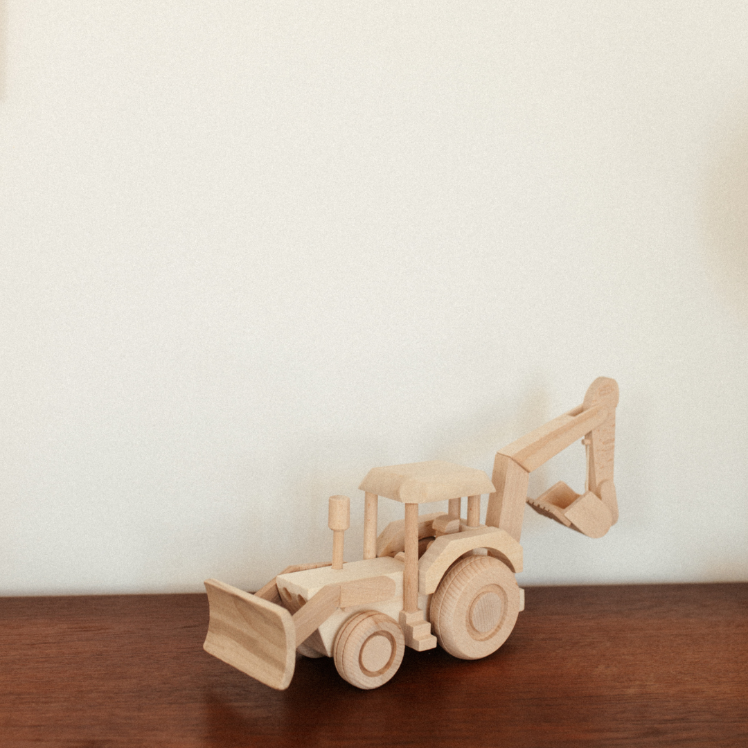 WOODEN TOY - GIANT TRACTOR