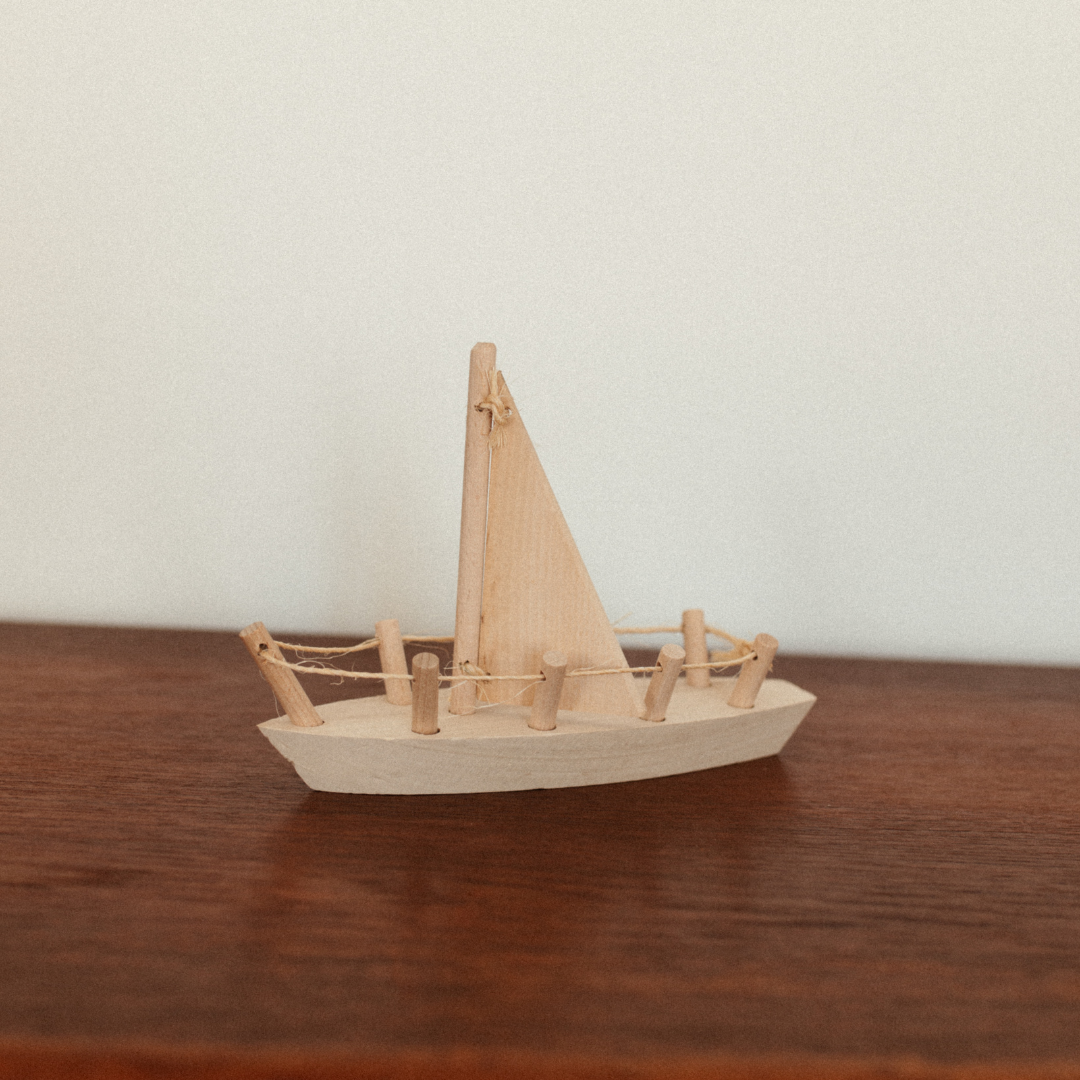 HOUTEN SPEELGOED - SAILING BOAT