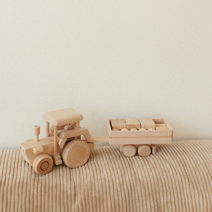 WOODEN TOY - GIANT TRACTOR WITH TRAILER AND WOODEN BLOCKS