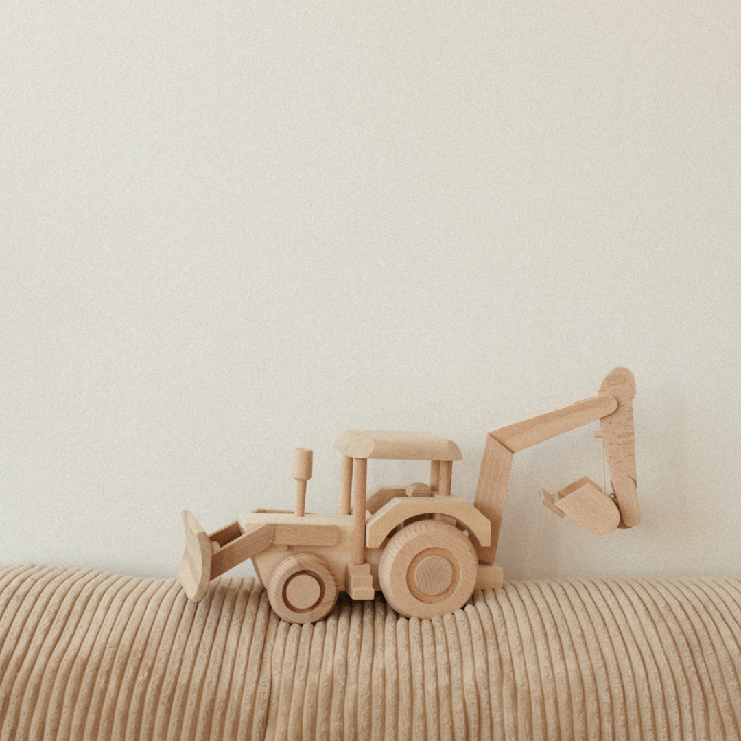 WOODEN TOY - GIANT TRACTOR