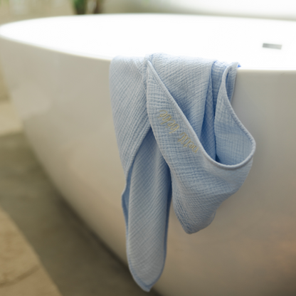 BATH TOWEL - DREAMY BLUE