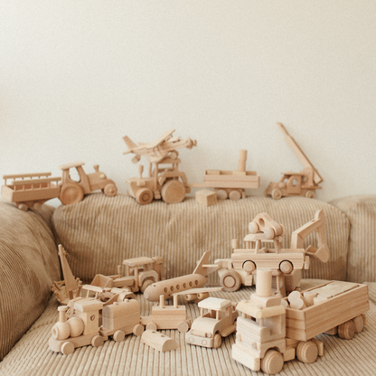 WOODEN TOY - GIANT TRACTOR