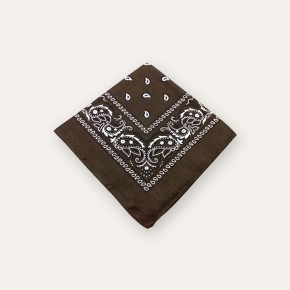 Een donker groenen bandana scarf 