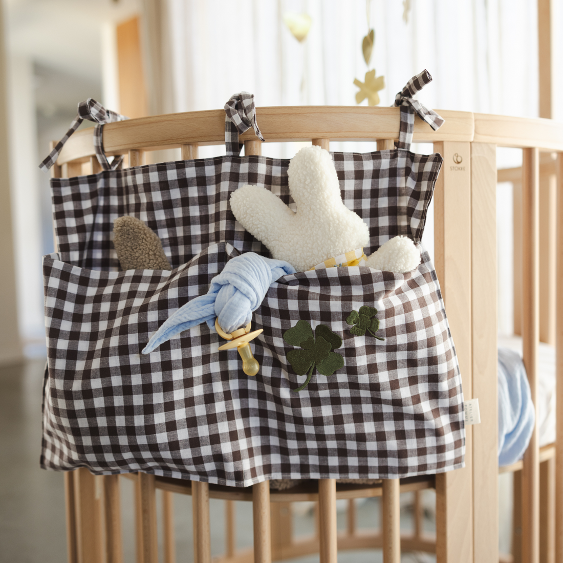 Bed pocket 