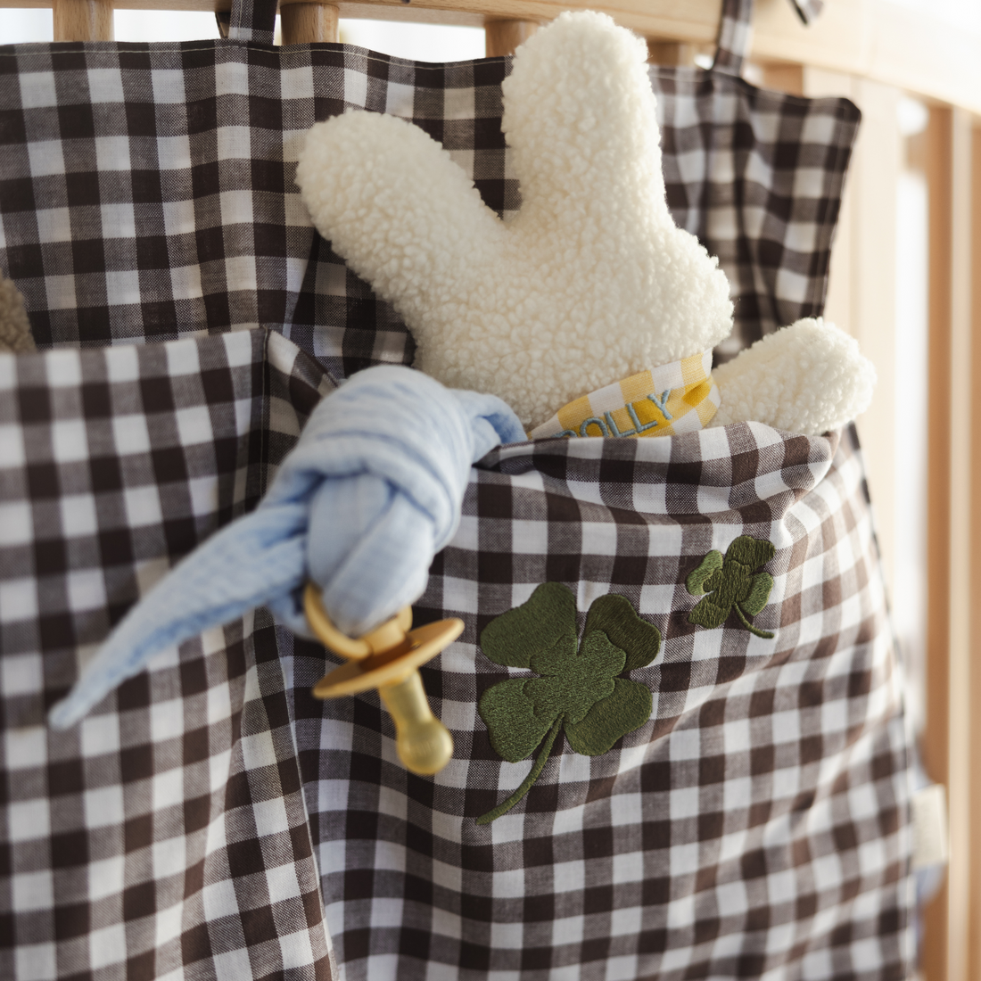 Bed pocket 