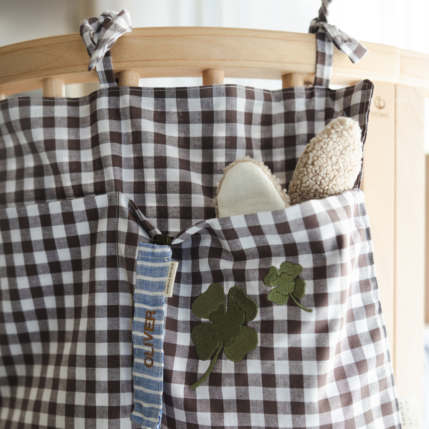 Bed pocket 