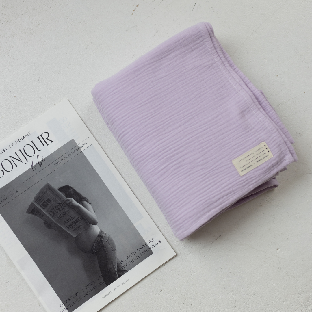 magazine en lila hydrofiele doek 