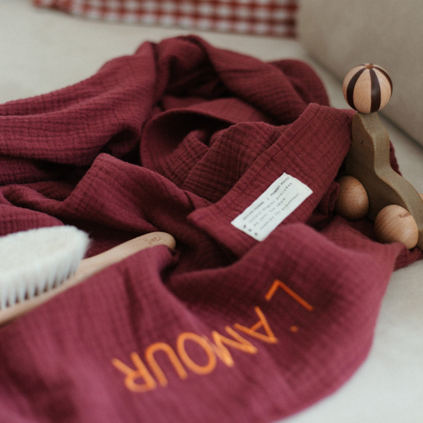 Giant swaddle 