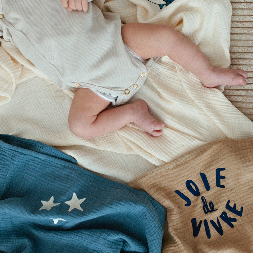 Giant swaddle