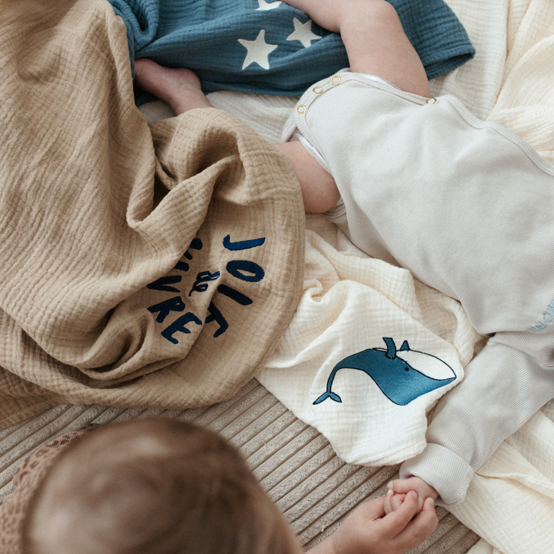 Giant swaddle