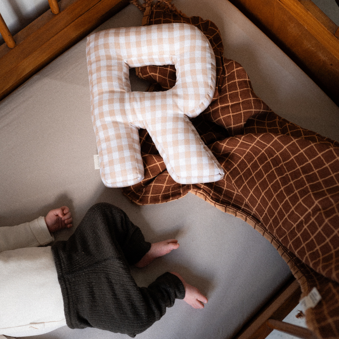 Geruite letter R