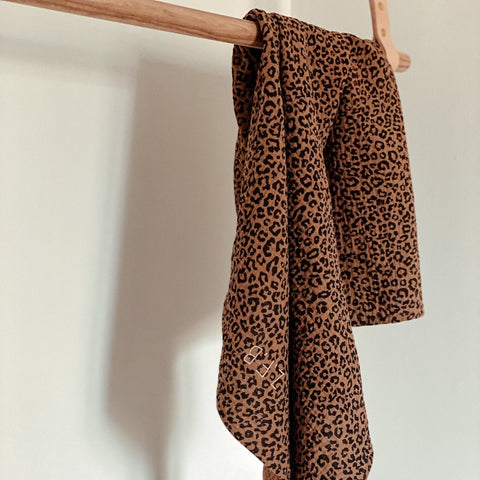 HUGE TOWEL - LEOPARD