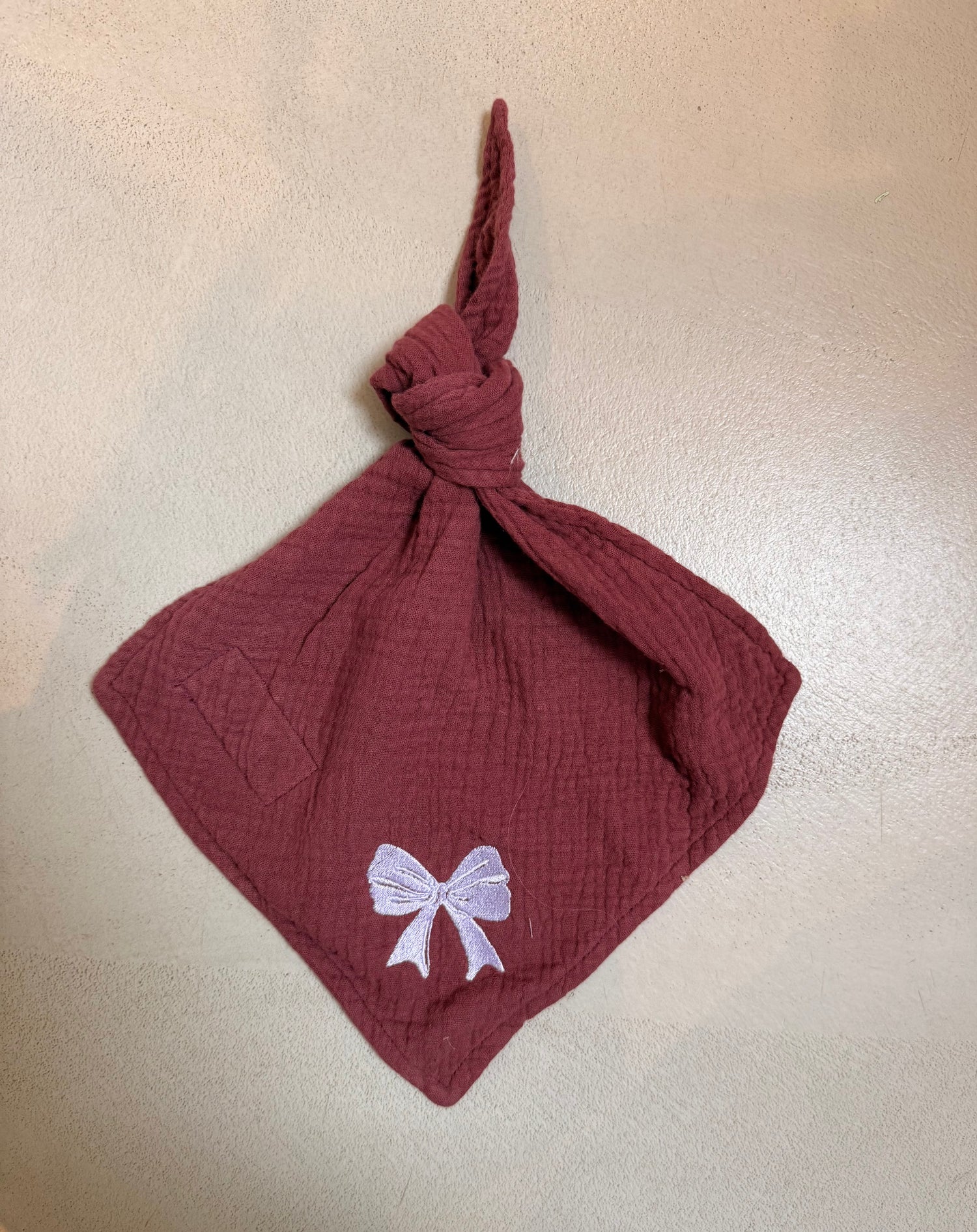 SAMPLE SALE | CUDDLE BURGUNDY BOO