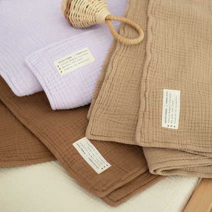 Bed set fine brown