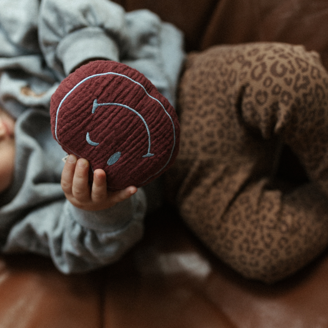 Speendoekje burgundy boo met personalisatie 