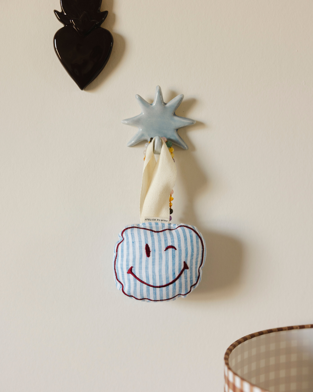 PACIFIER CLOTH POMME | LA MER DOUCE