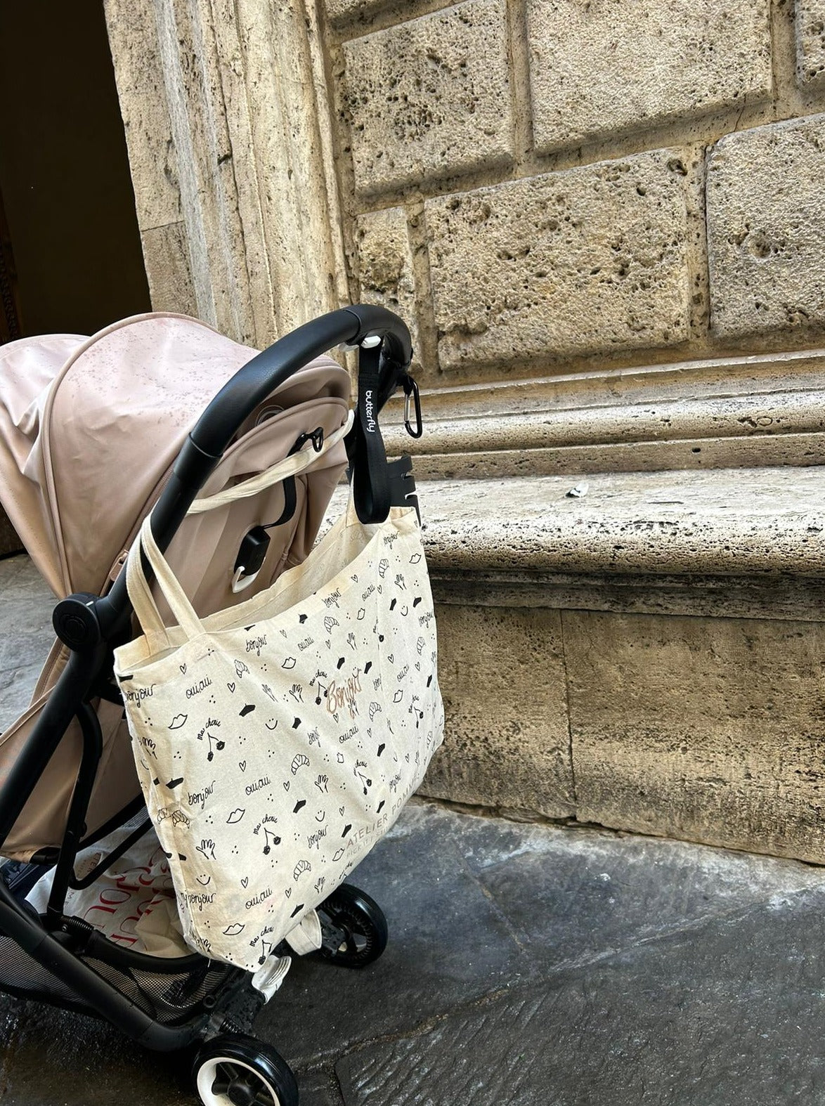 PARIS SHOPPER