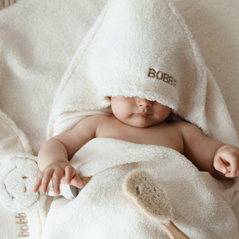 TEDDY HOODED BLANKET | SNOWY