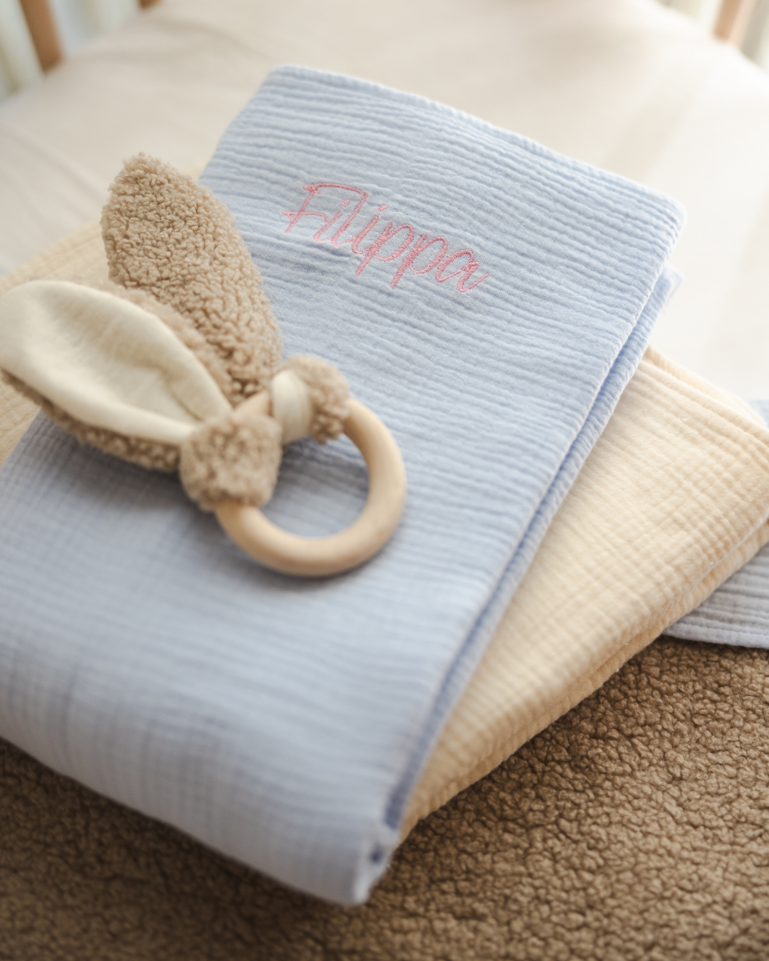 BIJTRING BUNNY EARS | TEDDY 